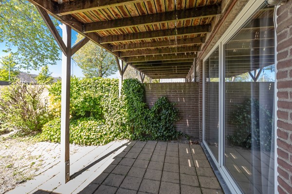 Foto - Te koop: Drive-in woning in Fijnaart!